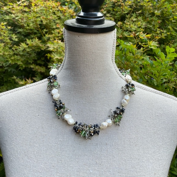 Beaded and Double Pearls Necklace, 18-19” adj. - Picture 4 of 10